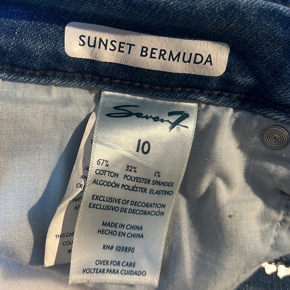Seven 7 Sunset Bermuda - Picture 2 of 3